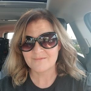 Meet your Posher, Rhonda